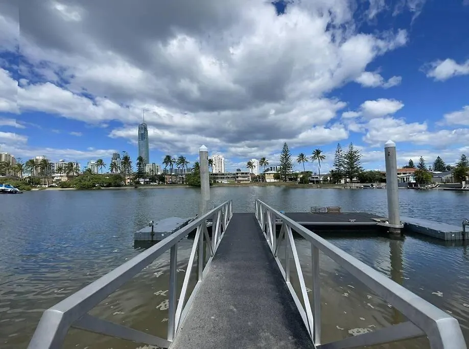 Riverside 3Bedroom Sunny House In Surfers Paradise Gold Coast 0*,  Australia